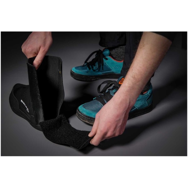 Endura MT500 Plus Overshoe II - Image 4